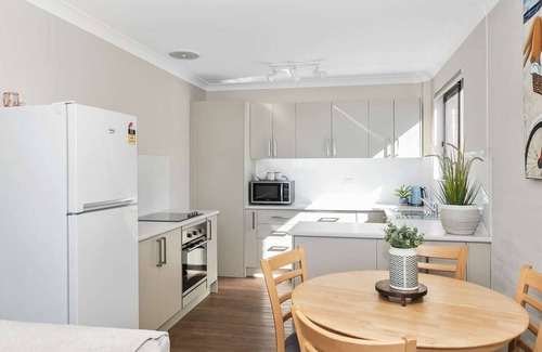 Mollymook Apartment | Surfmist Four - A calm and peaceful oasis just moments from the beach