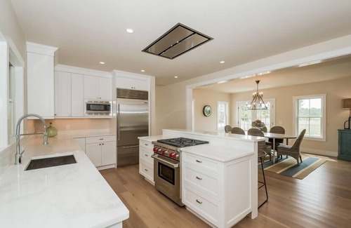 Nantucket House | Surfside Beach home in Beach Plum Community with Pool, Tennis and Fitness Center