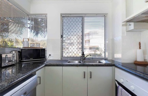 Buddina Apartment | Surfside Beachfront 3bed Apt - Direct Beach Access