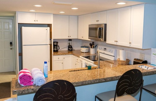 Coffeyville House | Surfside Ii #109 2 Bedroom Home by RedAwning