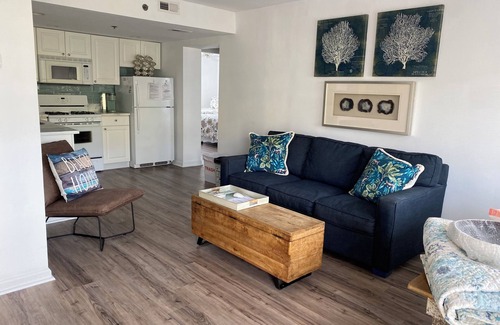 Cape May - Wildwood Condo | SURFSONGnBEAUTIFUL 2 Bedroom, 2 Bath Condo-N. WILDWOOD 2 POOLS Oceanview!n