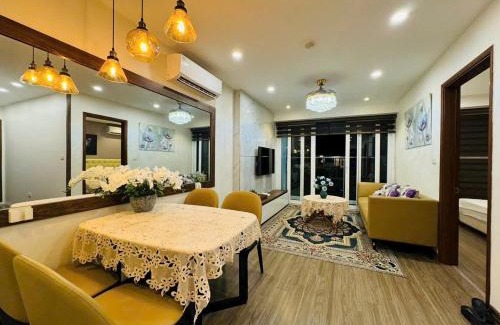 Bai Chay Apartment | Suri Rose 2BR Sea View Apt near Beach, SunWorld