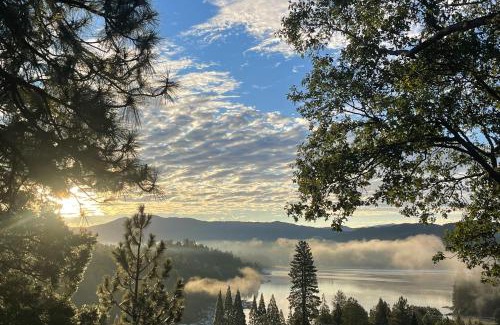 Lake Arrowhead House | Surreal Feel Lakeview Chalet