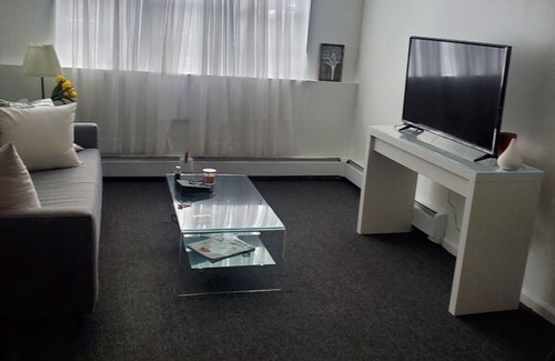 East New York Apartment | SUSANNA'S SUITE SPOT'S 2 Cozy Bedrooms