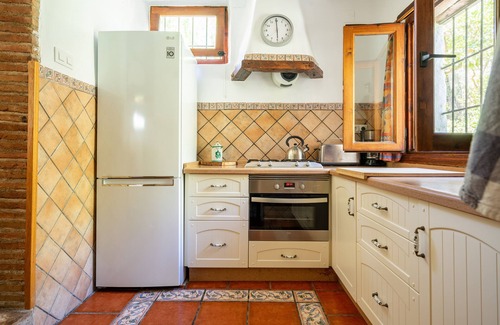 Orgiva House | Sustainable High Level Cave House, Private huge Garden Calm View Child safe Pool