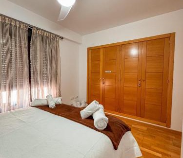San Lorenzo Apartment | "Susurros de la Piedra Escrita"