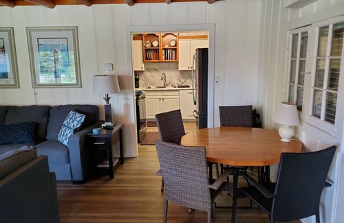 Suttons Bay Cottage | Suttons Bay-Pet Friendly-Walk to Brewery, beach, town, shops