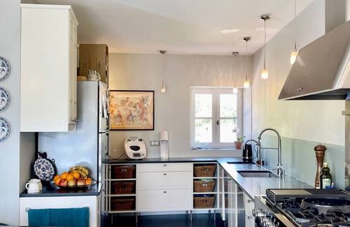 Saint-Quentin-de-Caplong Villa | SW France luxury 4 bedroom villa with pool
