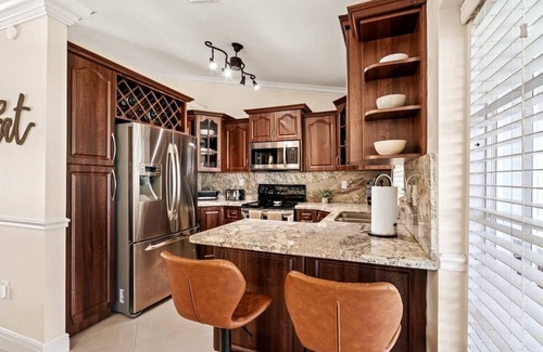 Cutler Bay House | SW Miami Oasis with playroom & basketball hoop