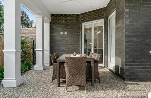 Royston Park House | Swainson on Third