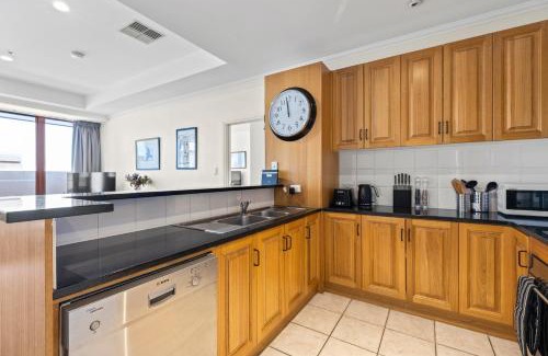 Adelaide Central Business District Apartment | Swainson on Franklin