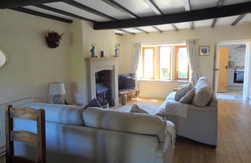 Laycock House | Swallow Cottage