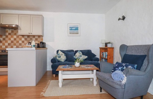 Sticker Cottage | SWALLOW COTTAGE, pet friendly, with a garden in Sticker