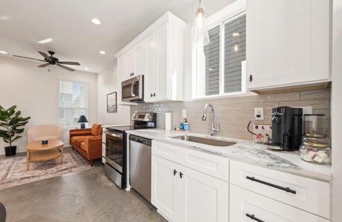 Lafayette Apartment | Swamp House Luxury Amenities Chic New 65 inch TV