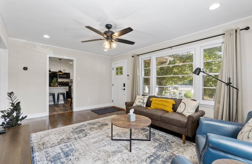 Sans Souci House | Swamp Rabbit Gateway | Walk to SRT and 7 min drive to Downtown