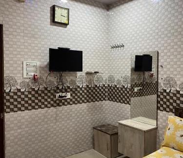 Chirala Hotel | Swamy's Aruna Residency