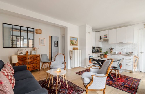 Grenelle Apartment | Swan's Nest, by Veeve