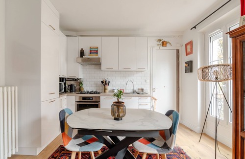 Grenelle Apartment | Swan's Nest, by Veeve