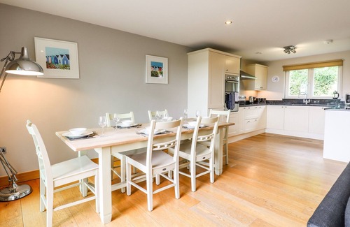 Eleighwater Cottage | SWANDOWN, 20 POLDON, romantic, with pool in Cricket St. Thomas