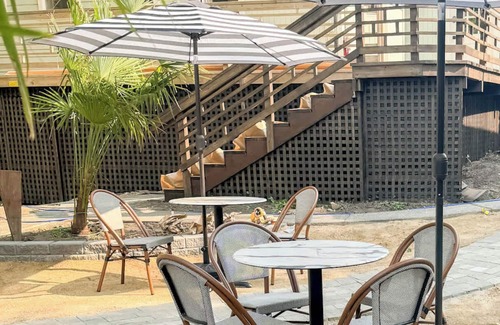 Historic Railroad District House | Swank Boutique Suites | King with Soaking Tub