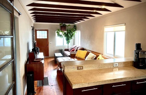 Ocean Beach House | Swanky Casa Ocean Beach 1 Block to the Beach W A/C