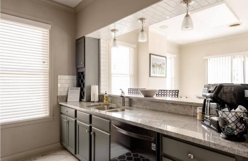 St. Matthews Apartment | Swanky Fully Equipped St. Matthews Apartment