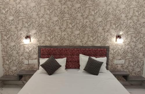 Sector 62 House | Swarn
