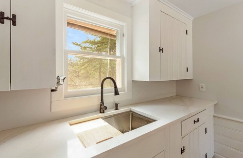 Southold House | Sweeping Dunes Beach Cottage