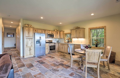Whittier Cabin | Sweeping Smoky Mountain Views: ‘Bella Vista' Cabin