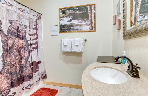 Whittier House | Sweeping Smoky Mountain Views Bella Vista Cabin