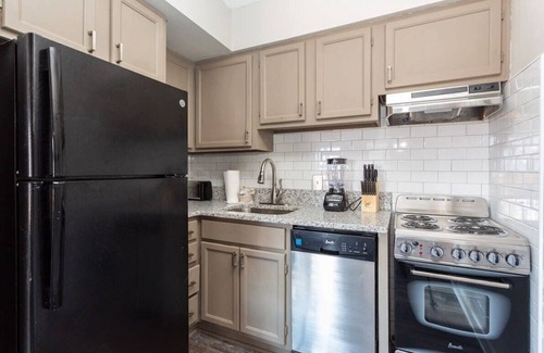 Chalet Village Condo | Sweeping Views Of GSMNP/Indoor Pool & Hot Tub