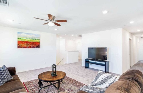 Jurupa Valley House | Sweeping Views on June Mountain Wy #41243