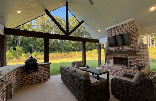Waverly House | Sweet Bay Creek - Game-Day Ready for AU Sports!