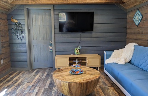 Goreville Cabin | Sweet cabin in the woods