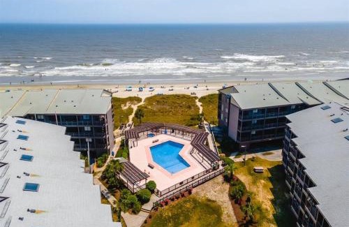 Ocean Drive House | Sweet Caroline Remodeled with Partial Ocean View and Oceanfront Pool
