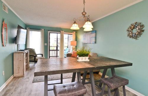 Ocean Drive House | Sweet Caroline Remodeled with Partial Ocean View and Oceanfront Pool