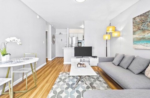 Ala Moana Apartment | Sweet & Cozy in Honolulu Free WIFI & AC