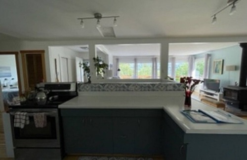 Nelson House | Sweet Creek Retreat. beautiful; views, close to beaches & hikes.