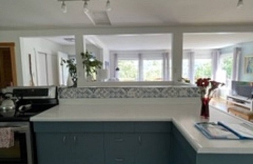 Nelson House | Sweet Creek Retreat. beautiful; views, close to beaches & hikes.