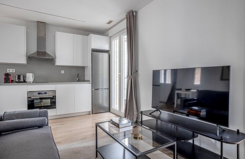 Cuatro Caminos Apartment | Sweet Cuatro Caminos 2BR, nr Corte Inglés & Stadium, by Blueground