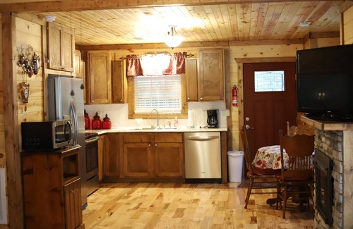 Mentone Cabin | "Sweet Dreams" - Near Mentone and Desoto State Park