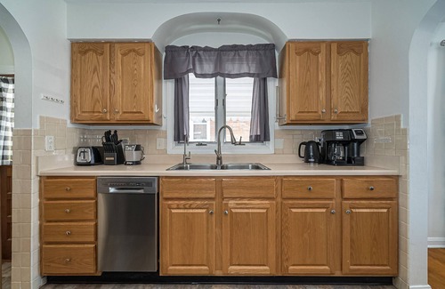 St. Charles Historic District House | Sweet Escape Near Historic Main Street & MO River