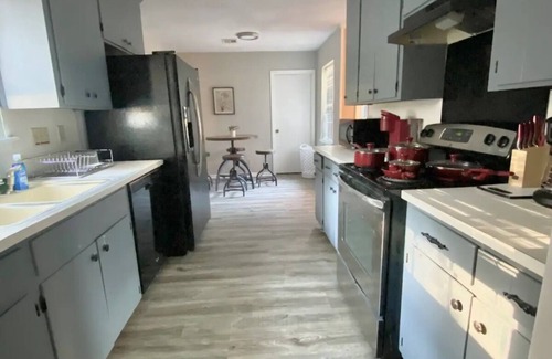Gunter Afs House | Sweet Home Alabama 4BR 2BA oasis w/pool WI-FI Free Parking