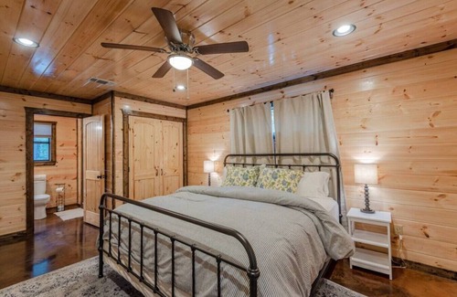 Broken Bow Apartment | Sweet Home Alabama Cabin
