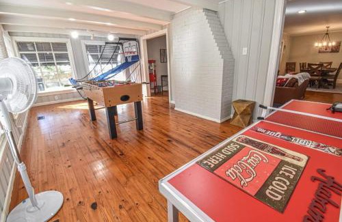 Northport House | Sweet Home Alabama Sleeps 8
