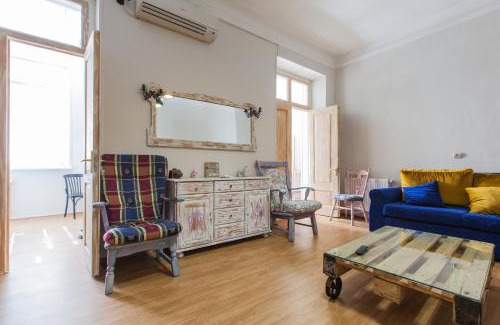 Vera Apartment | Sweet Home at Rustaveli Avenue