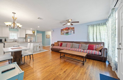Southeast Houston House | Sweet Home II - 10 minutes to NRG stadium!
