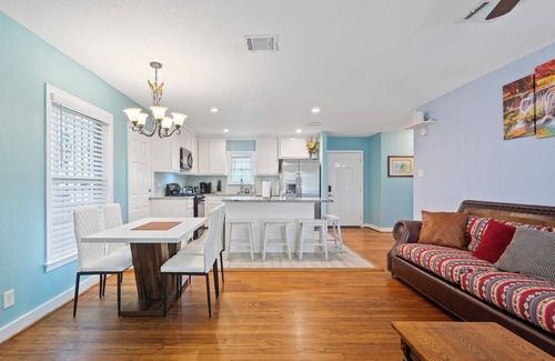 Southeast Houston House | Sweet Home II - 10 minutes to NRG stadium!