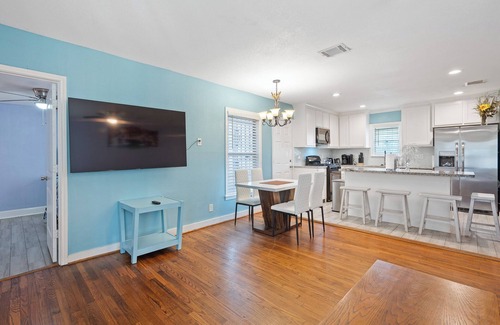 Southeast Houston House | Sweet Home II - 10 minutes to NRG stadium!