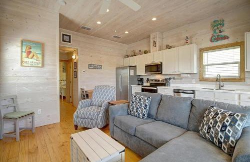 Port Aransas House | Sweet Home La Cabana(11th St Bungalows #10)